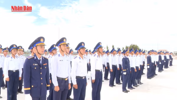 [Video] Dấu mốc lịch sử tại Trung tâm Huấn luyện thực hành số 1 Cảnh sát biển