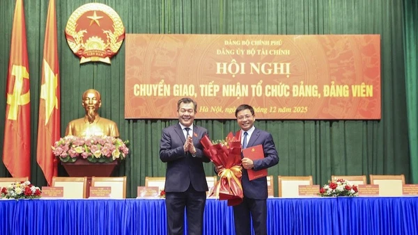 Chuyển giao 22 Đảng bộ các tập đoàn tổng công ty về Đảng ủy bộ Tài chính