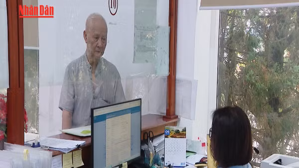 [Video] Đề xuất 2 phương án tăng lương hưu, trợ cấp từ 1/7/2026