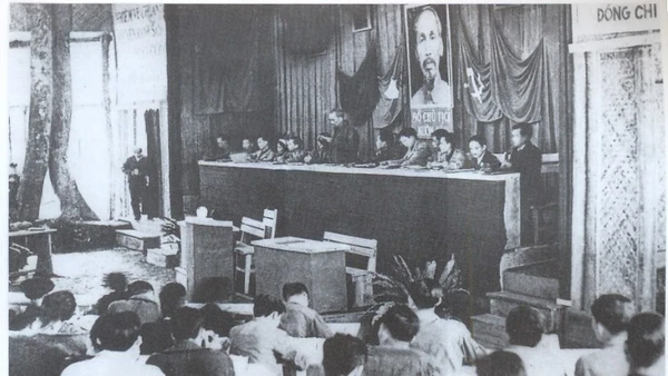 [Video] Dưới cờ vinh quang: Đại hội lần thứ II - Dấu mốc quan trọng trong quá trình lãnh đạo và trưởng thành của Đảng