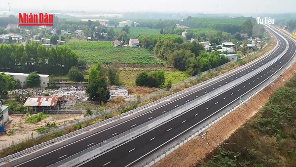 [Video] Đưa một số đoạn cao tốc vào khai thác trước Tết