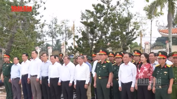 [Video] Cần Thơ lấy mẫu giám định 1324 mộ liệt sĩ chưa xác định danh tính