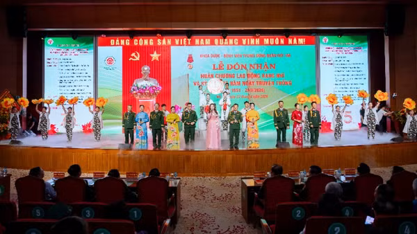 Khoa Dược Bệnh viện Trung ương Quân đội 108: Hành trình 75 năm phụng sự 