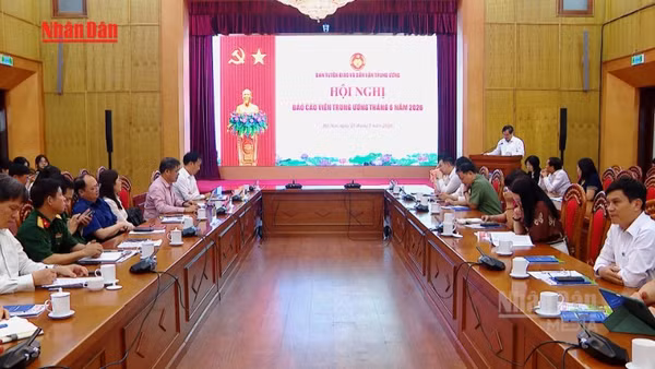 [Video] Hội nghị báo cáo viên Trung ương tháng 6 