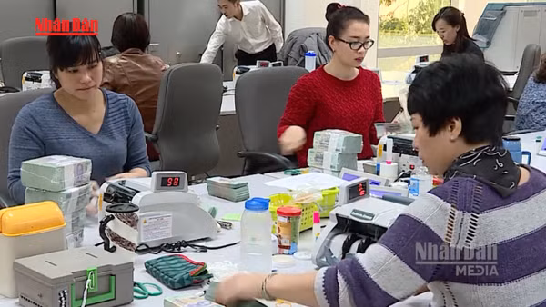 [Video] Lãi suất cho vay tăng, doanh nghiệp đối mặt áp lực chi phí vốn