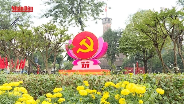 [Video] Hà Nội rực sắc cờ hoa hướng về Đại hội XIV của Đảng
