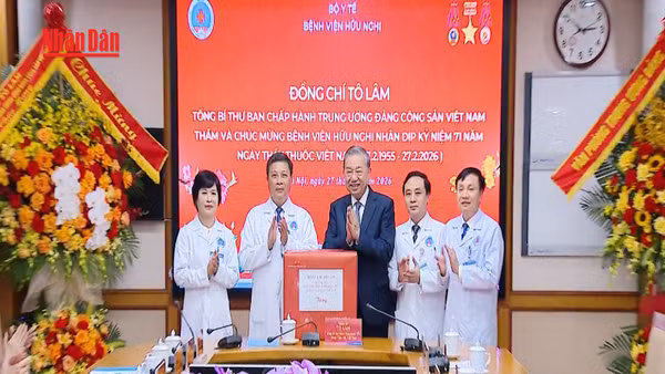 [Video] Mỗi thầy thuốc phải là điểm tựa của người bệnh