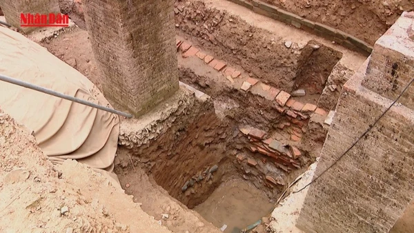 [Video] Phát hiện tầng văn hóa dày 6m tại Hoàng thành Thăng Long 