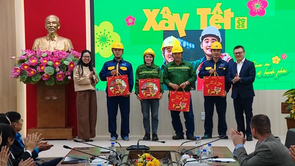 [Video] Chương trình “Xây Tết 2026” trao gần 30.000 phần quà cho công nhân
