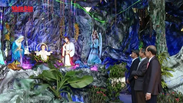 [Video] Ninh Bình lung linh chào đón Giáng sinh