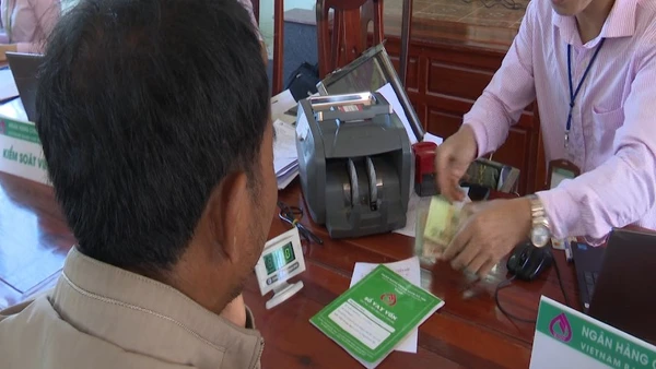 [Video] Giảm lãi suất cho vay chính sách từ ngày 1/12