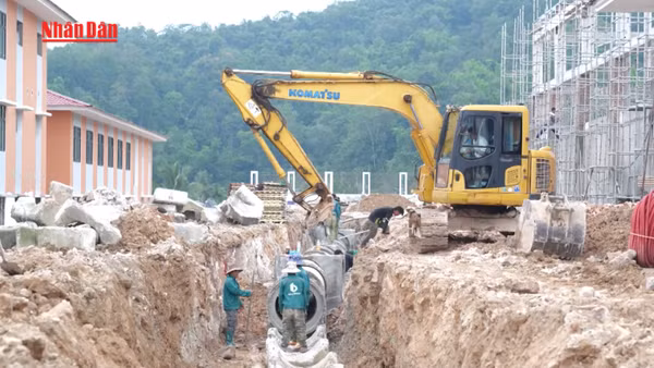 [Video] Đưa các trường liên cấp vùng biên về đích 
