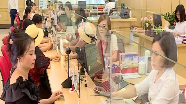 [Video] Ngân hàng tăng tốc hỗ trợ vùng lũ khôi phục sản xuất