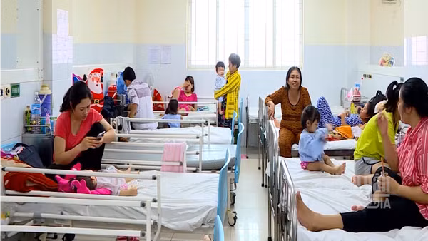 [Video] TP Hồ Chí Minh: Ca tay chân miệng tăng mạnh, ghi nhận 2 ca tử vong trong tuần