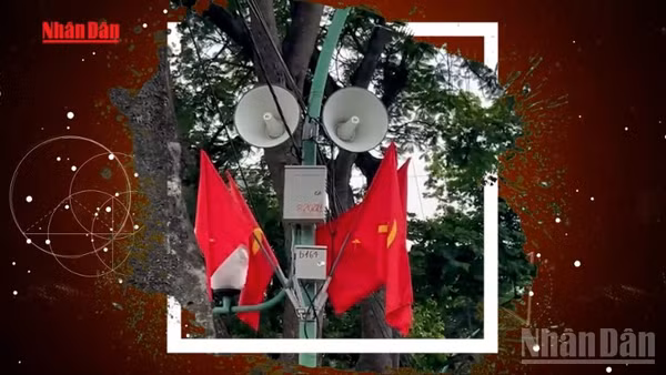 Thành phố Hà Nội đã triển khai lắp đặt hơn 600 loa truyền thanh dọc các tuyến phố trung tâm để phục vụ người dân theo dõi sự kiện A80.