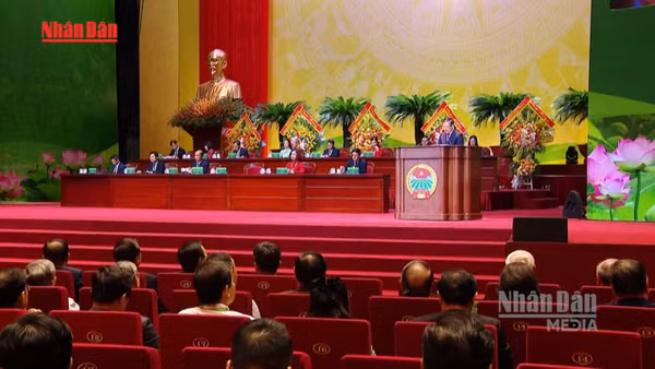 [Video] Khai mạc trọng thể Đại hội đại biểu toàn quốc Hội Nông dân Việt Nam lần thứ IX