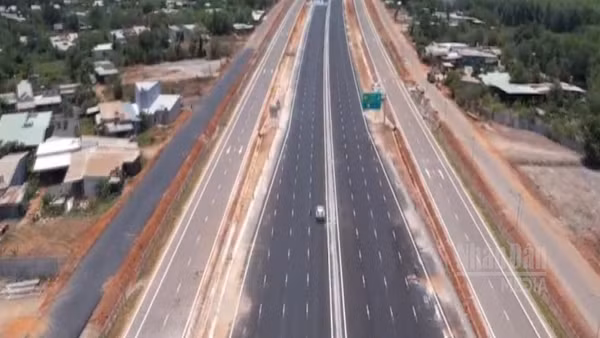 [Video] Thông xe tạm cao tốc Biên Hòa – Vũng Tàu trước 18/5