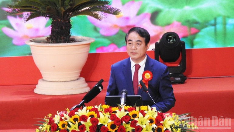 Bí thư Tỉnh ủy Khánh Hòa Nghiêm Xuân Thành phát biểu chỉ đạo tại Đại hội. ndo_br_dscn7565-2924.jpg