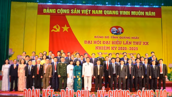 Ban Chấp hành Đảng bộ tỉnh Quảng Ngãi khóa 20.