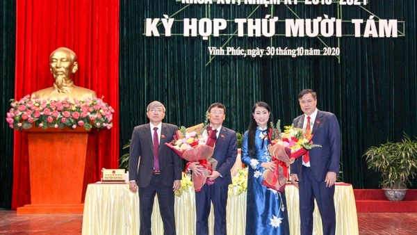 Tân Chủ tịch HĐND và Chủ tịch UBND tỉnh Vĩnh Phúc.