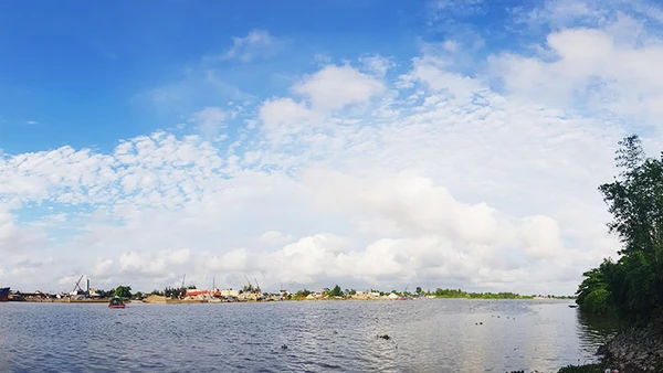 Cửa biển Hải Hậu (Nam Định).