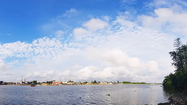 Cửa biển Hải Hậu (Nam Định).