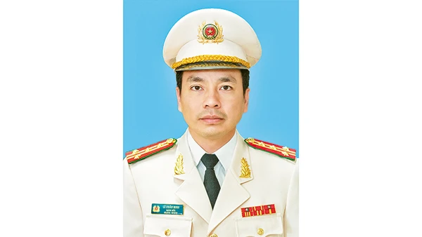 Tăng cường cho cơ sở, ứng dụng khoa học công nghệ, giữ vững an ninh trật tự địa bàn