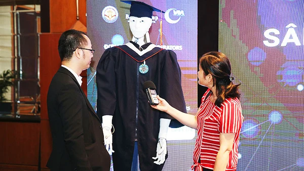 Trí Nhân nhận được sự quan tâm của công chúng ngay khi ra mắt.