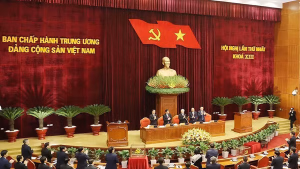 Danh sách Bộ Chính trị, Ban Bí thư và Chủ nhiệm Ủy ban Kiểm tra Trung ương khóa XIII