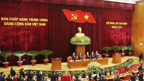 Danh sách Bộ Chính trị, Ban Bí thư và Chủ nhiệm Ủy ban Kiểm tra Trung ương khóa XIII