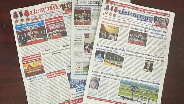 Báo chí Lào ngày 2-2 tiếp tục đưa nhiều tin, bài về Đại hội lần thứ XIII của Đảng.
