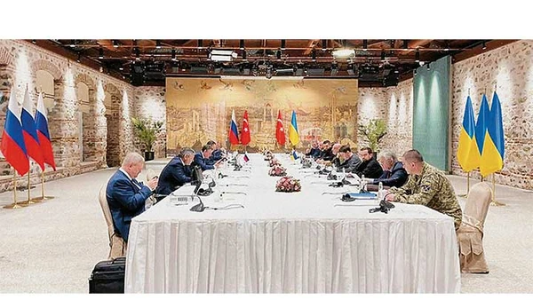 Đàm phán giữa Nga và Ukraine tại Istanbul, Thổ Nhĩ Kỳ ngày 29-3. Ảnh: REUTERS