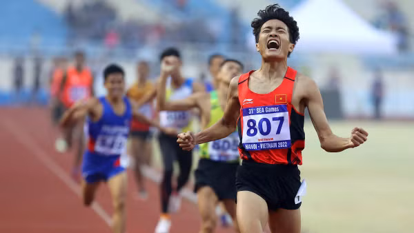 Tác phẩm Về đích của tác giả Trương Anh Đức (Hà Nội).