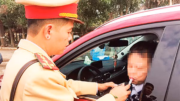 Phạt nặng vi phạm nồng độ cồn là bảo vệ an toàn cho người dân. Ảnh | NGUYỄN NHƯ