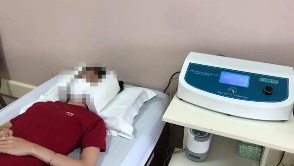 Điều trị mất ngủ bằng từ trường.