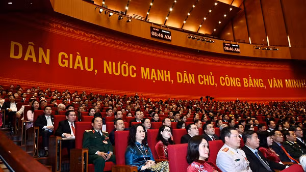 Các đại biểu tham dự phiên thảo luận các văn kiện Đại hội sáng 28-1. Ảnh: VŨ ANH TUẤN - DUY LINH.