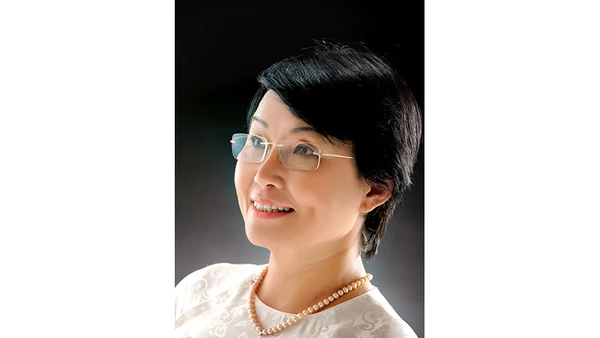 Thổi sự sống vào những tượng cổ im lìm