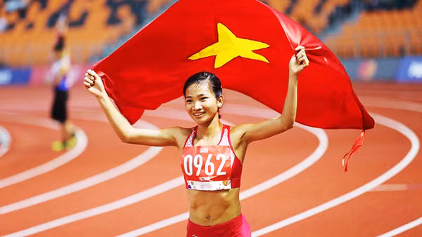 Vận động viên điền kinh Nguyễn Thị Oanh hy vọng sẽ vượt số huy chương của kỳ đại hội trước. Ảnh: TUẤN MARK