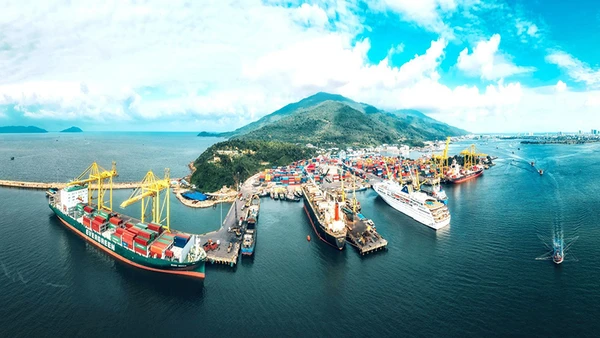 Cảng Tiên Sa, đầu mối giao thông quan trọng để Đà Nẵng phát triển trong hơn 20 năm qua.