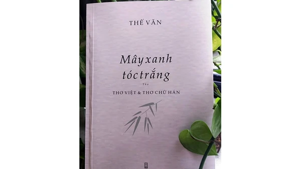 Lấp lánh mây xanh tóc trắng