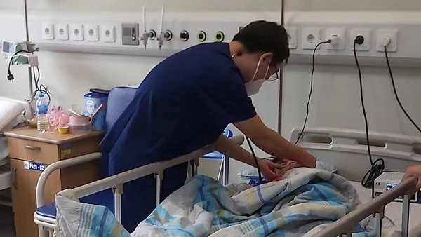 Trẻ điều trị hội chứng MIC-S tại Bệnh viện Nhi Trung ương. 