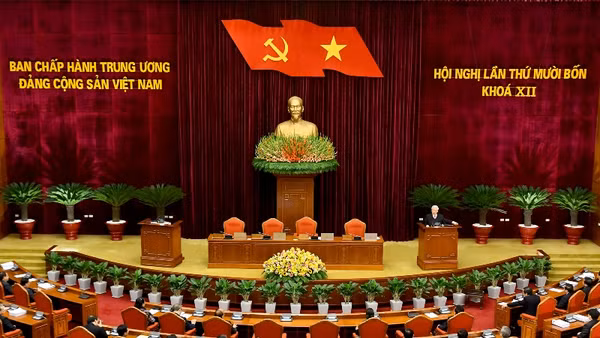 Quang cảnh bế mạc Hội nghị lần thứ 14 Ban Chấp hành Trung ương Đảng khóa XII. 