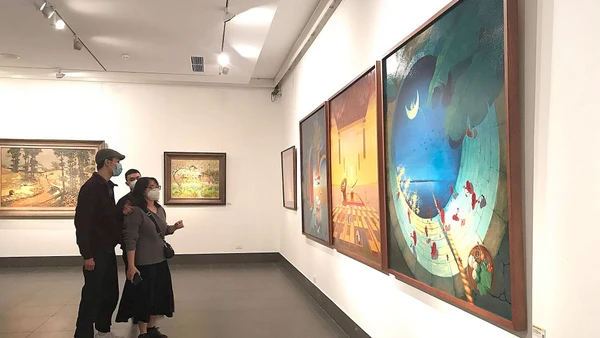 Lĩnh vực hội họa vẫn sống được, do ngành này về chủ yếu họa sĩ tự lo, tự tìm thị trường; song ngay cả phê bình hội họa cũng giảm sút. Ảnh: Bảo tàng Mỹ thuật Việt Nam 