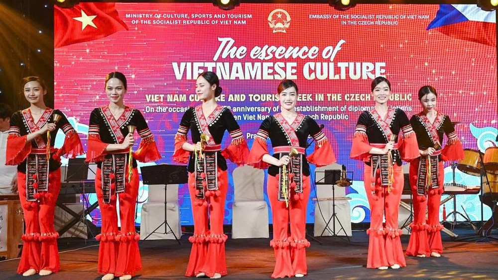 Một tiết mục trong chương trình. (Ảnh: Ban tổ chức)