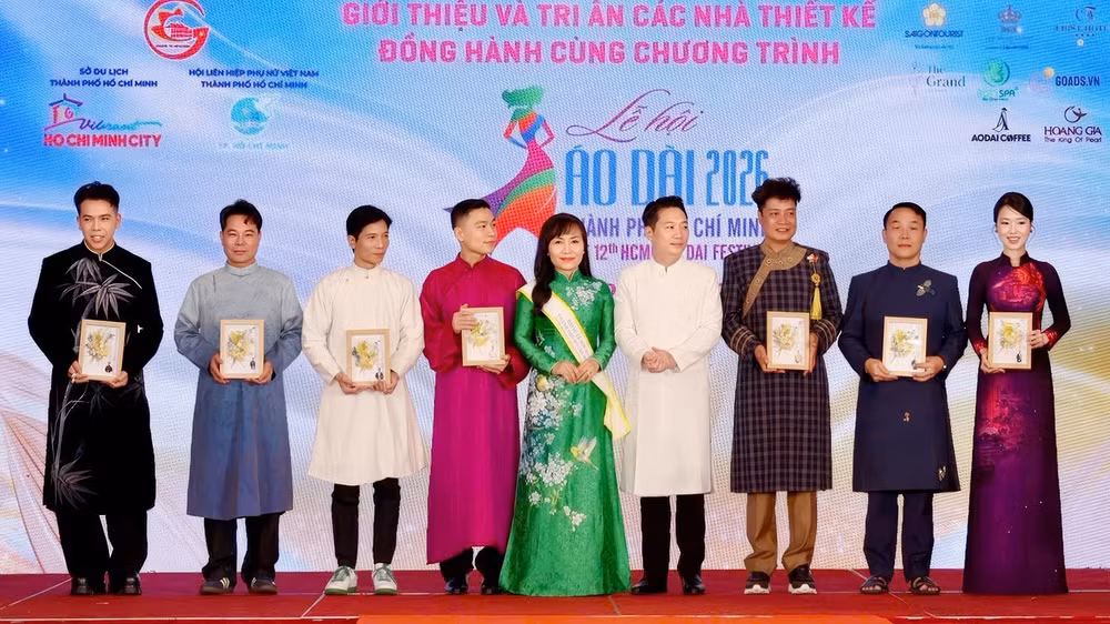 Các nhà thiết kế đồng hành cùng Lễ hội Áo dài Thành phố Hồ Chí Minh. (Ảnh: NVCC)