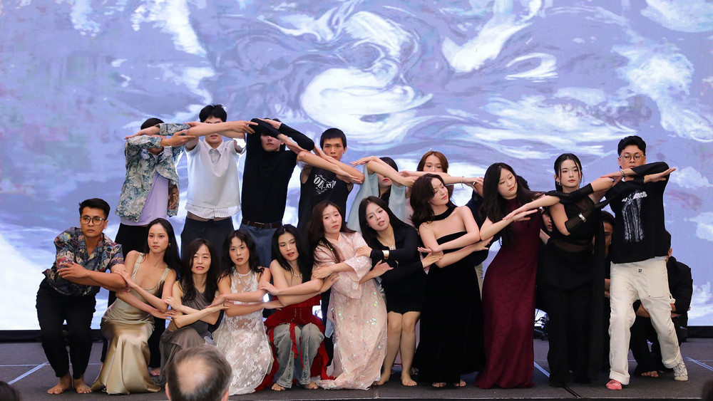 Tiết mục gây ấn tượng tại lễ bế mạc chương trình Vườn ươm của DANAFF.