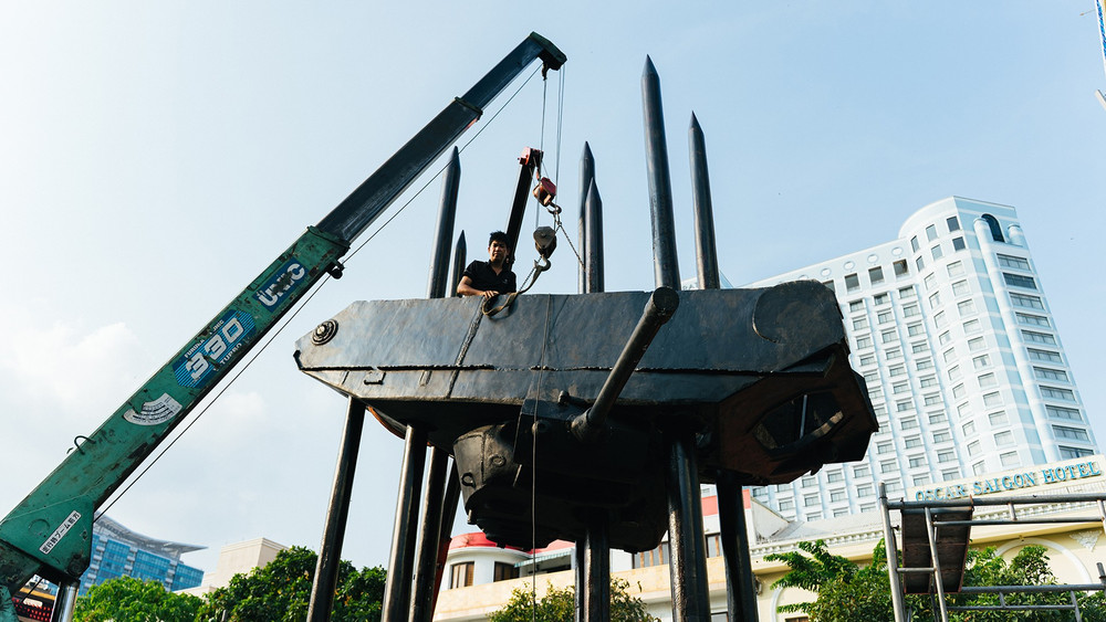 Thi công tác phẩm. lehuuhieu-thicong.jpg