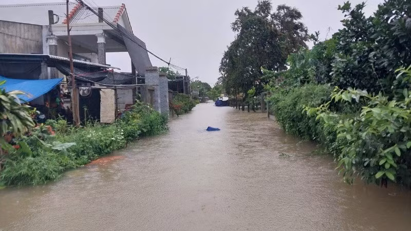 Huế: Bắt cá sau mưa, hai anh em tử vong