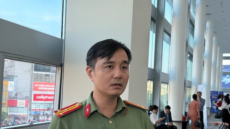 Lieutenant Colonel Vu Thanh Nhan, Deputy Head of Information Technology Application and Immigration Records Management Department, Immigration Department, Ministry of Public Security. img-9678-2775-88.jpg