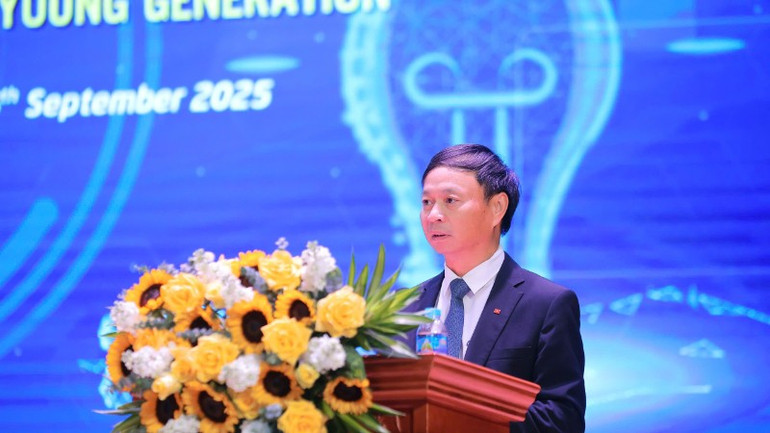 Ông Hoàng Minh, Thứ trưởng Khoa học và Công nghệ phát biểu tại Tọa đàm. z7052809115209-0534886b73f3cd7f8c41ec0d7f6909a4-4927.jpg